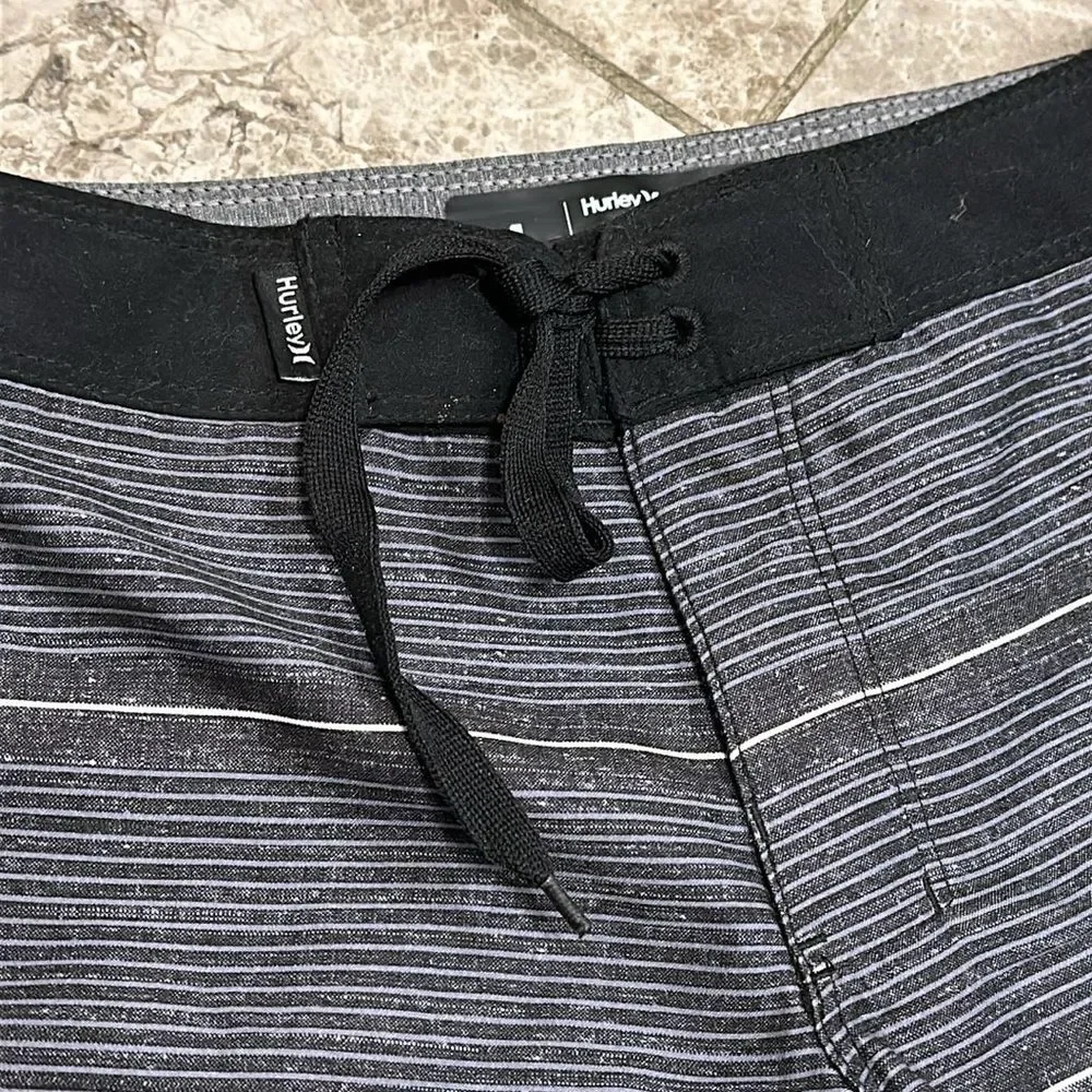 Hurley Boys Shoreline Board Shorts NEW Size 4